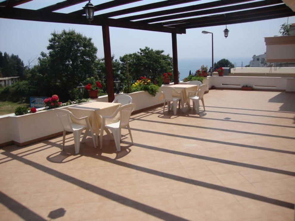 Firenze Apartments Улцин Екстериор снимка