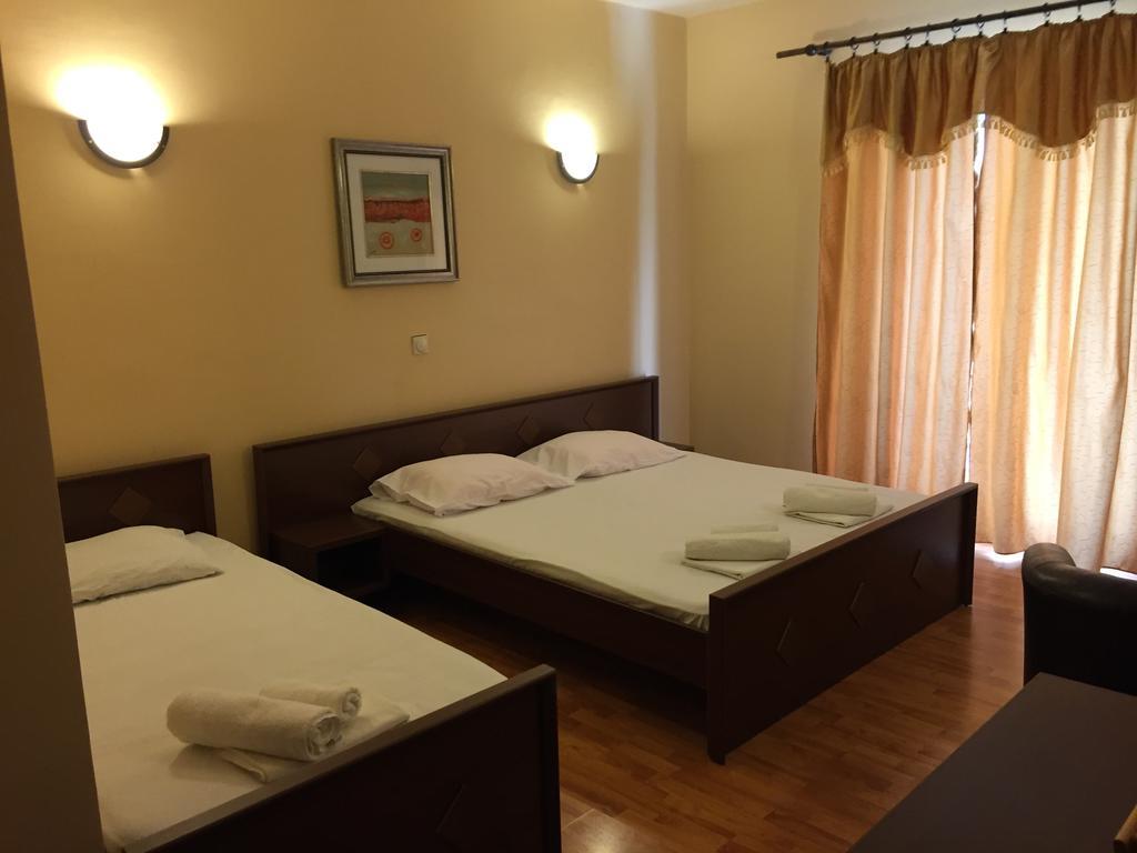 Firenze Apartments Улцин Екстериор снимка