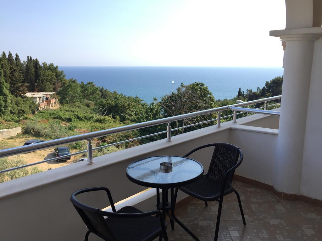 Firenze Apartments Улцин Екстериор снимка