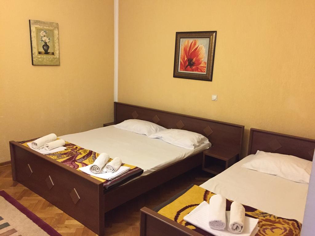 Firenze Apartments Улцин Екстериор снимка